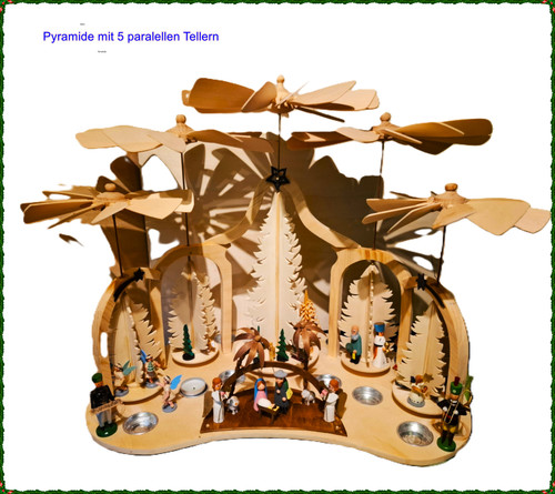 Weihnachtspyramide mit - , 5