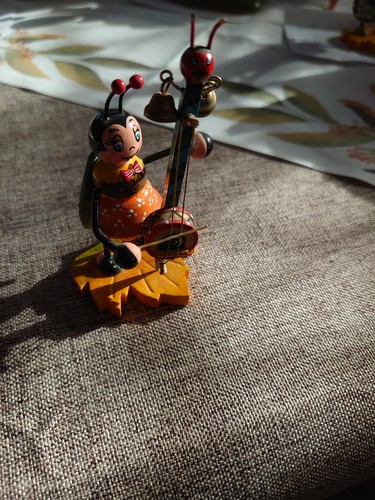 Hubrig figur hummel mit - figur,