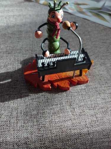 Hubrig raupe mit - raupe, keybord